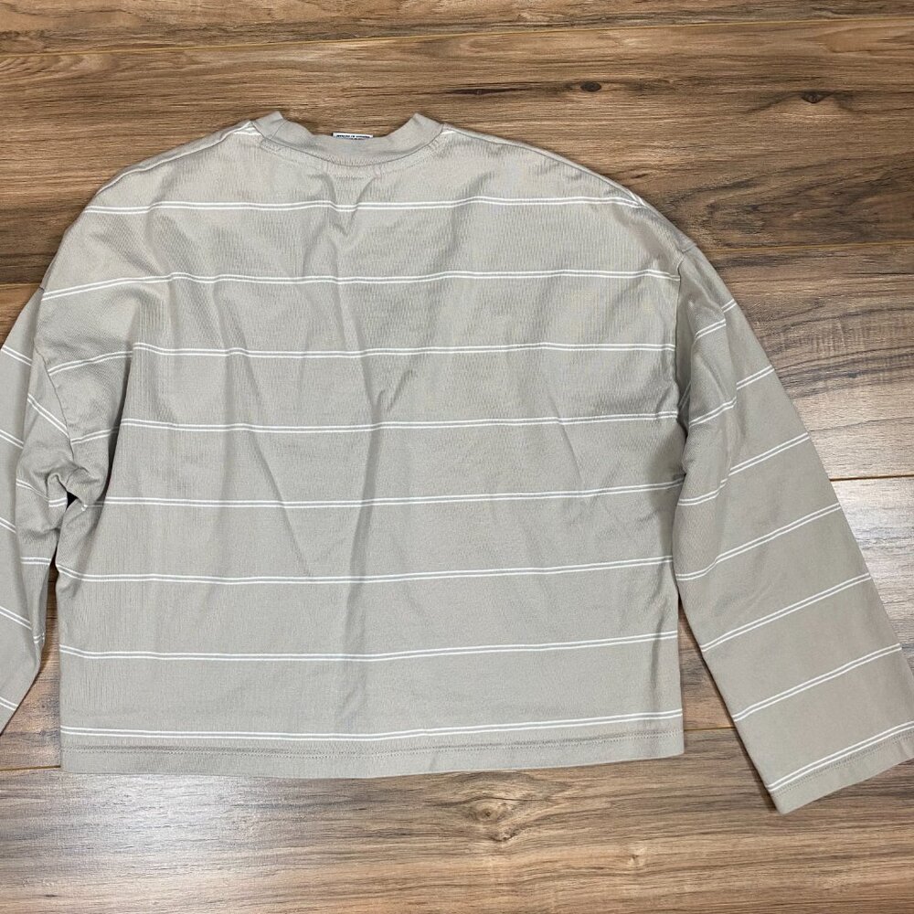 Nike Strip Boxy Crop Crew Neck Long Sleeve‎ Women's Size M Color Cream - Picture 8 of 8